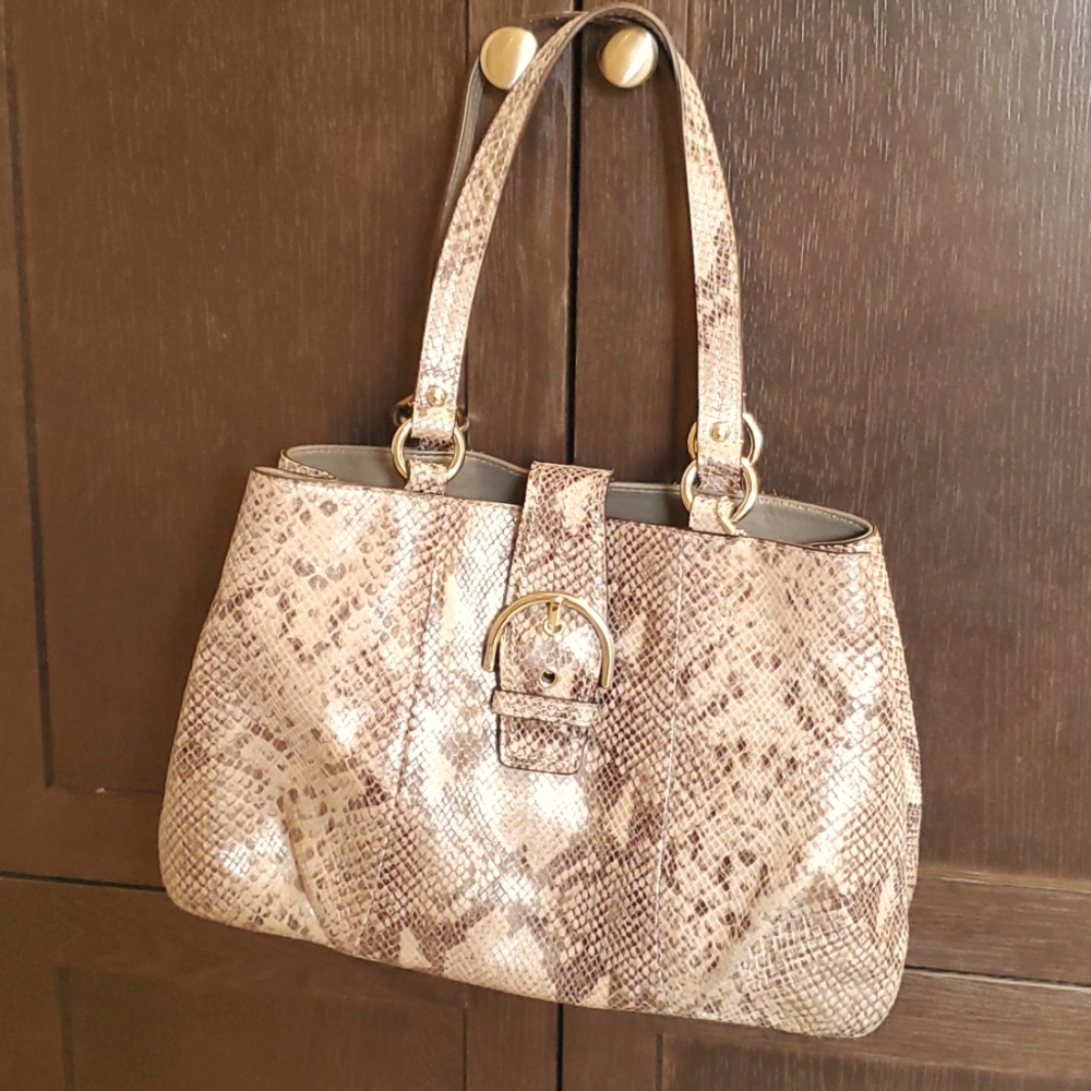 Classic Coach Snake Skin Gray Shoulder Purse